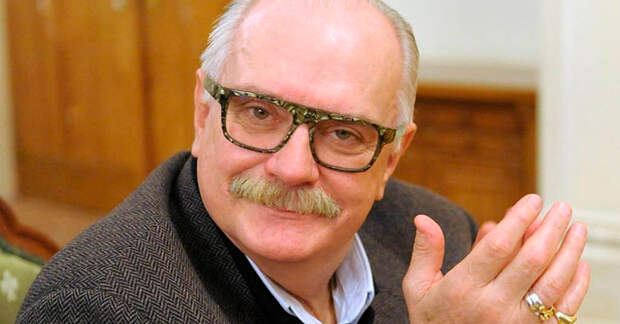 Ольга Бузова ответила Михалкову, отправившему ее в билетерши