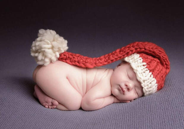 Newborn Baby Christmas Photoshoot