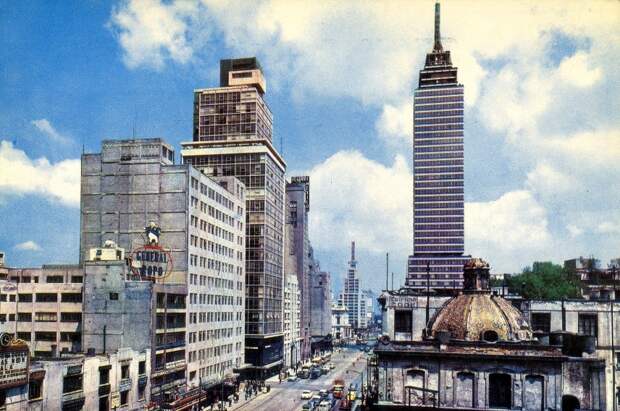 mexico-city-grew-upwards-in-the-1950s-with-the-construction-of-the-torre-latinoamericana-the-citys-first-skyscraper