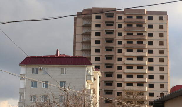5-летний мальчик выпал из окна в Карпинске