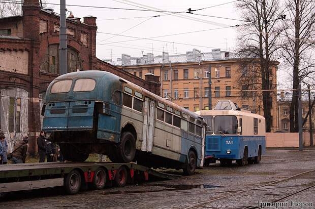 Автобус ЗиС-154 - новый экспонат музея Санкт-Петербурга ЗиС-154, автобус, зис, музей