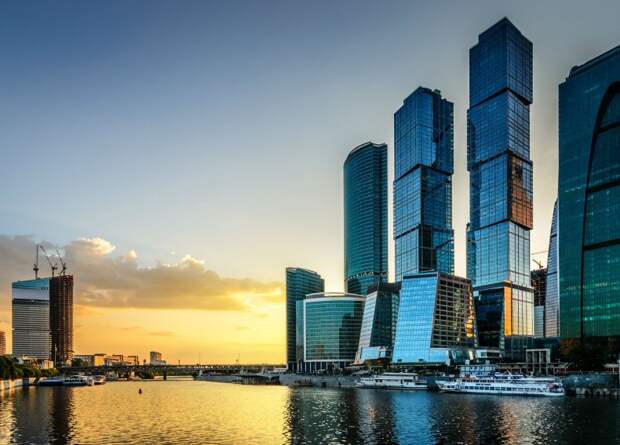 while-moscow-gets-more-cutting-edge-every-year