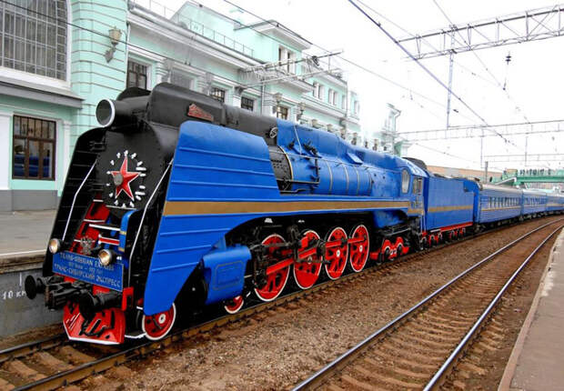 Как вам поезд «Золотой орел»? Билет: от 15 495 долларов. Маршрут "Москва — Владивосток"
