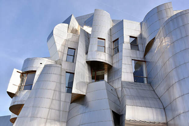 21 здание от архитектора Фрэнка Гери, от которых взрывается мозг