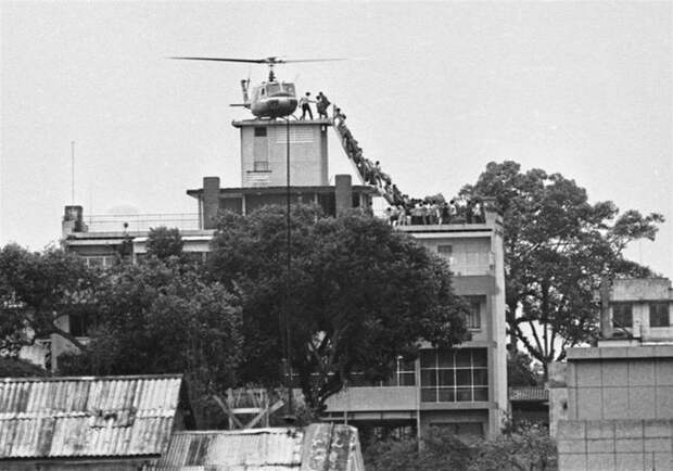 Апрель 1975-го. Бегство американцев из Вьетнама 30 апреля 1975 года — день победы вьетнамского народа в войне против США.-3