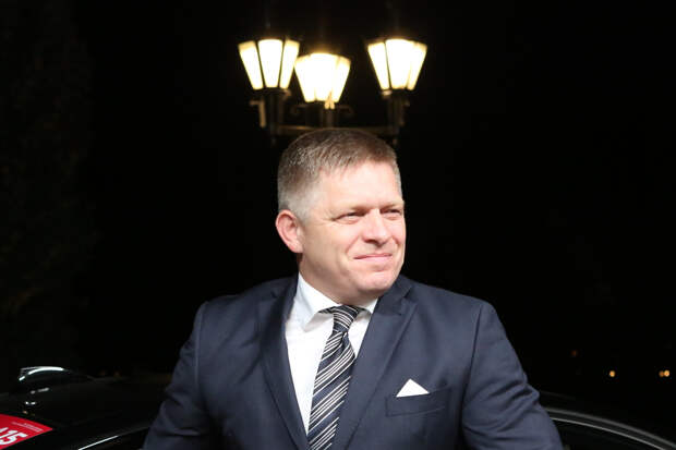 Украинцы остались недовольны, что премьер Словакии Фицо не был убит