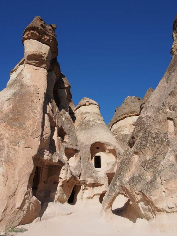 Скалы Долины Пашабаг в Каппадокии. Турция. Фото