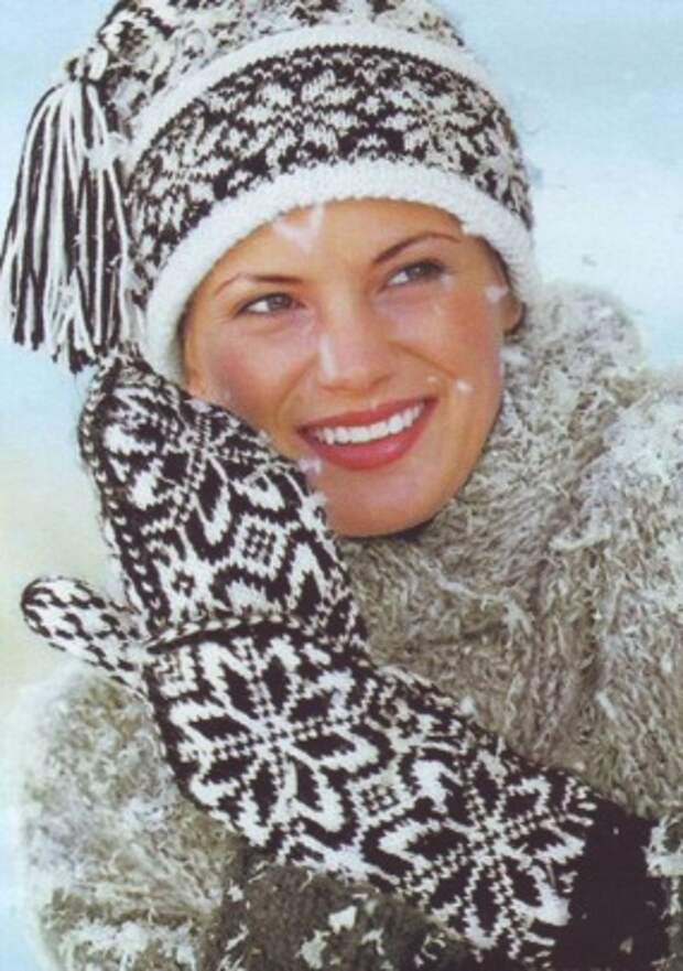 Шапка и варежки спицами