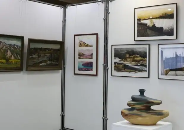 В Красноярске открылась экспозиция «Времена года»