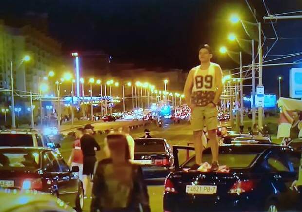 Член КС оппозиции Белоруссии попал в ДТП. Машина восстановлению не подлежит