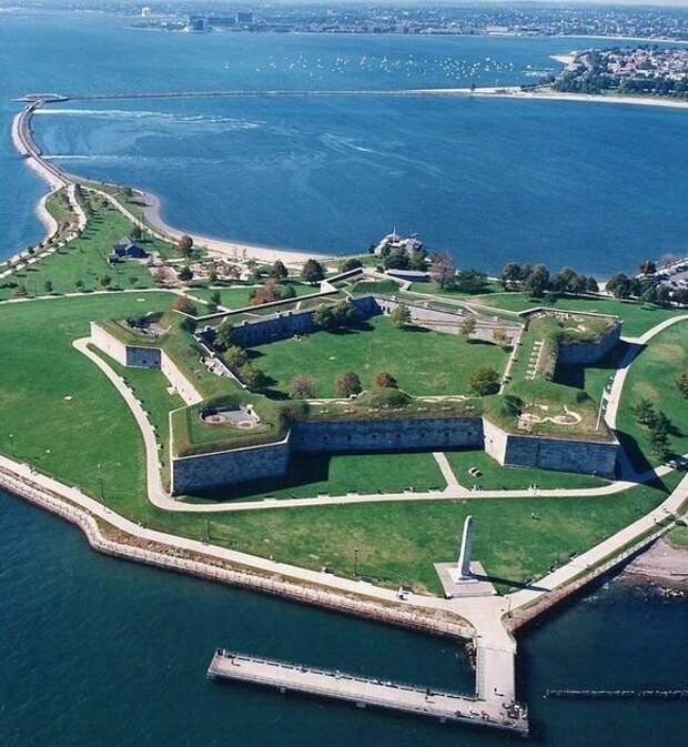 Бастионная система использовалась как при строительстве относительно небольших фортов и крепостей, так и в роли городских оборонительных сооружений артиллерия, бастионы, звездчатые крепости, интересное, исторические факты, сооружения, фортификация