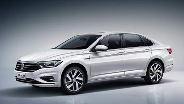 Volkswagen sagitar. «Новый Sagitar перенял стиль дизайна у зарубежной версии Джетты», — ворчат китайские СМИ, хотя оформление моделей изначально было одинаковым. В КНР седан тоже перебрался на платформу MQB, что отразилось на размерах: длина — 4753 мм (+98), ширина — 1800 (+20), высота — 1462 (+9).