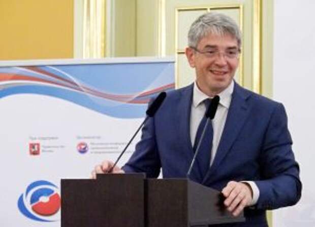 Алексей Фурсин рассказал правила продления цифровых пропусков в Москве. Фото: Павел Волков, «Вечерняя Москва»