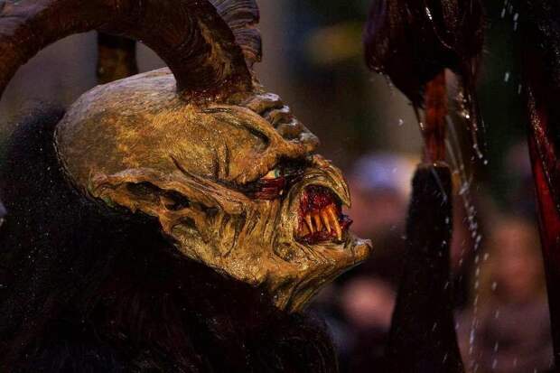 Крампус садистcкий приятель Санта Клауса krampus26 Крампус садистcкий приятель Санта Клауса