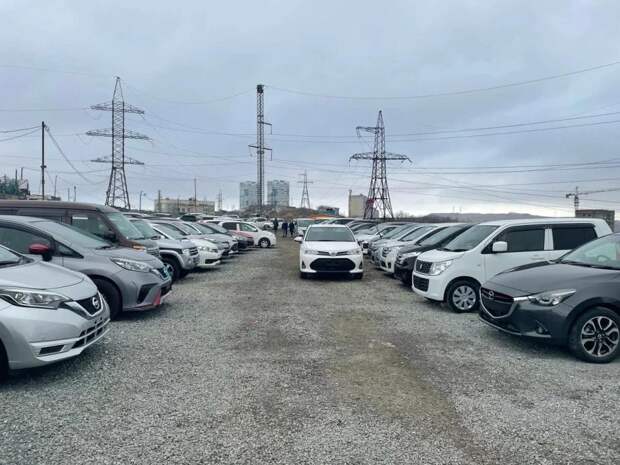 Ввоз японских автомобилей в Приморье вернулся на досанкционный уровень