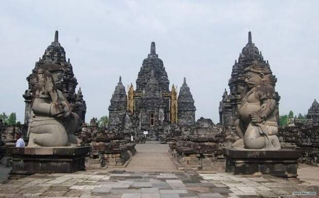 Индонезия: Борободур — древний храм на острове Ява
