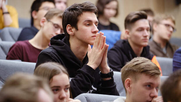 В РФ с 1 сентября организуют карьерное сопровождение студентов