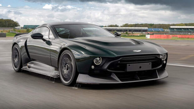 Мотор Aston Martin Victor выдает мощность 863 л. с./ Фото: postimg.cc Мотор Aston Martin Victor выдает мощность 863 л. с./ Фото: postimg.cc