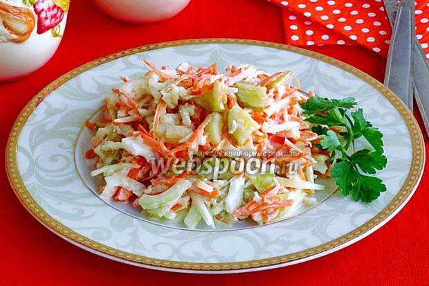 Салат из топинамбура, моркови и солёного огурца