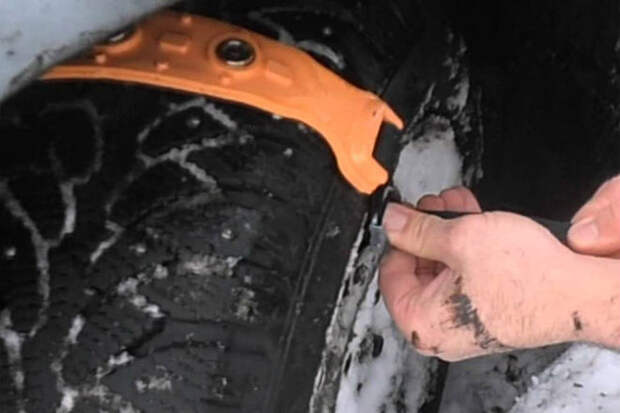 Как высвободить автомобиль из снега