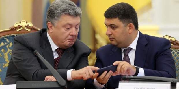 Журналист рассказал о страданиях Порошенко при чтении комментариев в Facebook