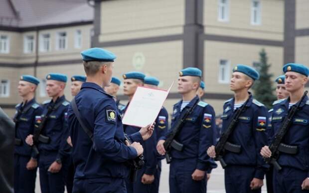 Глава Рязанской гордумы Татьяна Панфилова поздравила с Днем защитника Отечества