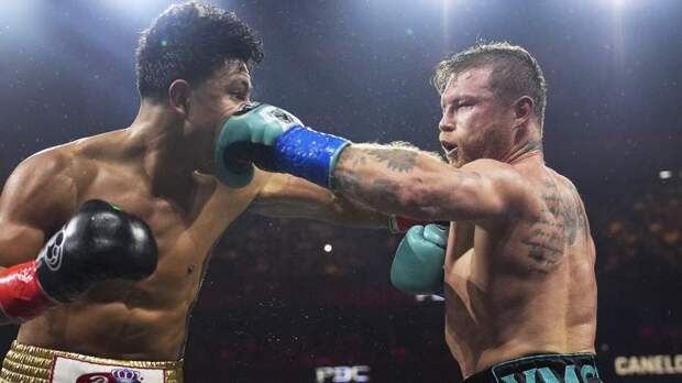 Война по-мексикански: в Вегасе определился абсолютный чемпион мира по боксу