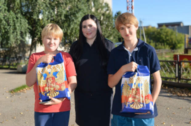 Сотрудники полиции Альметьевска приняли участие в акции «Помоги пойти учиться»