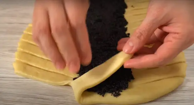 Делаю уже 30 лет, ни разу не подводил. Быстрый и практичный вкусный хлеб