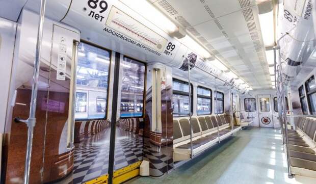 Поезд в честь 89-летия столичного метрополитена появился на Сокольнической линии