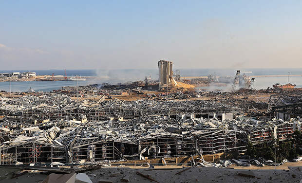 Взрыв в Бейруте: реакция Наоми Кэмпбелл, Сальмы Хайек и других звезд