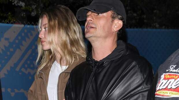 Свадьба на горизонте? Орландо Блум перевел отношения с молодой подружкой на новый уровень