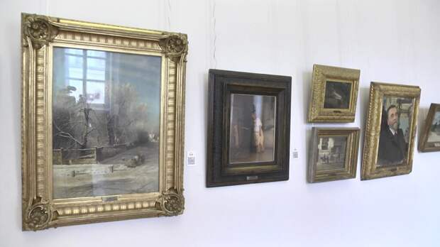 В Рязанском художественном музее экспонируется картина Василия Максимова «Кто там?»