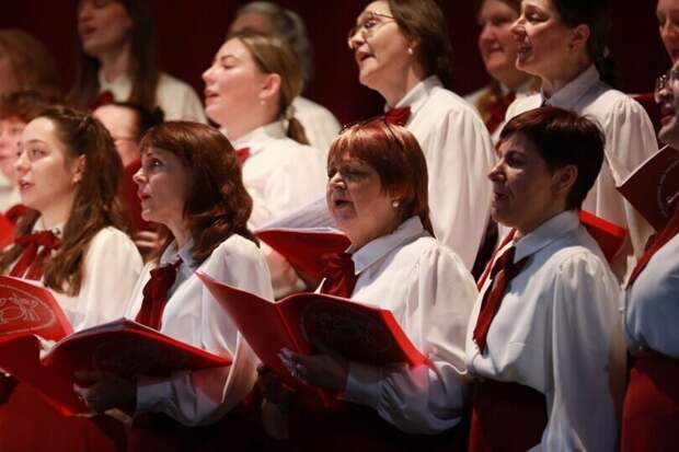 Как хор выпускников Виктора Попова отпраздновал пятилетие