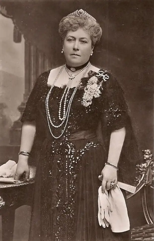 Princess Helena third daughter of Queen Victoria,   20 .
