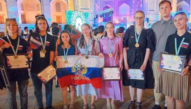 Собянин: Москвичи взяли четыре медали на международной олимпиаде по биологии
