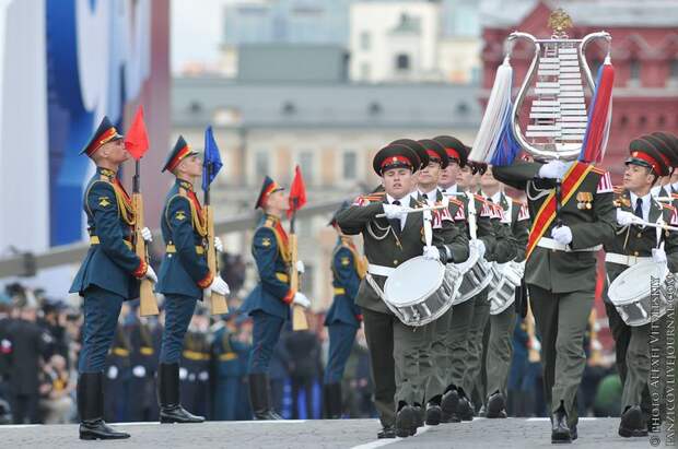 Парад 9 мая 2011 в Москве (62 фото)