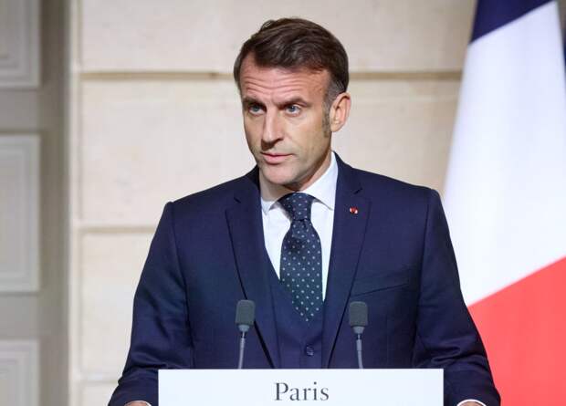 Макрон предложил пригласить Россию на встречу G7 в Париже