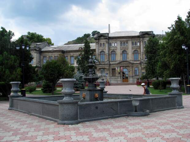 Стоит ли ехать в Крым? 