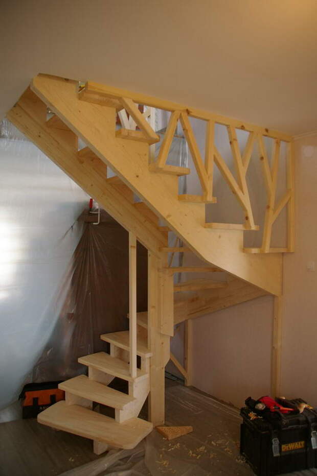 Деревянная лестница из сосны своими руками за 9 дней