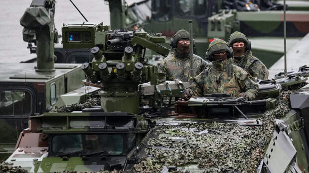 Фицо назвал "провокацией" планы Европы об отправке войск на Украину