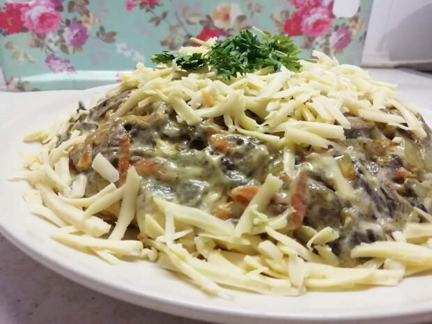 Выкладываем используя кулинарное кольцо