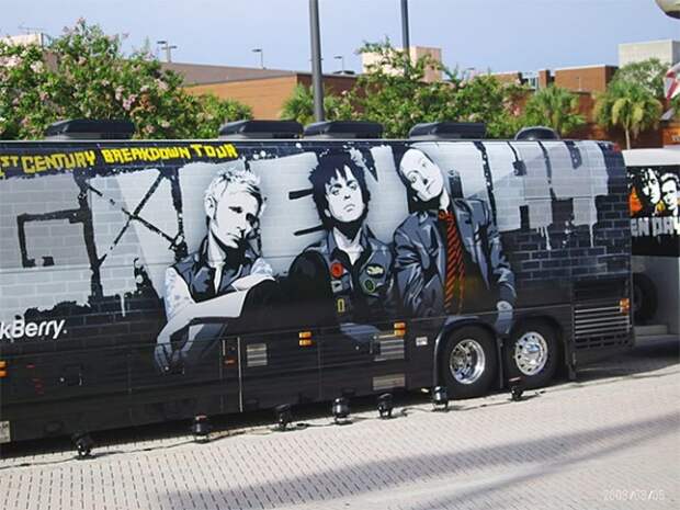 12. Автобус группы Green Day гастроли, транспорт