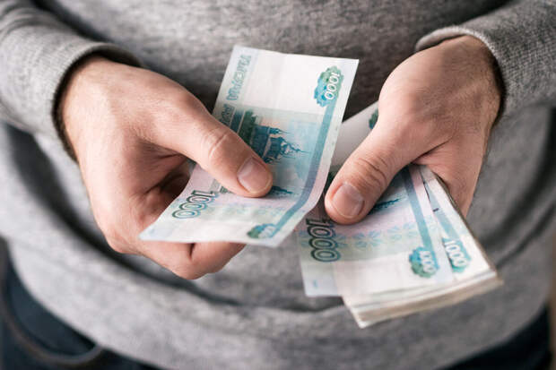 Депутат Стенякина: в России майские праздники не повлияют на оклады граждан