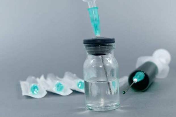 Во Франции заявили о новых побочных эффектах вакцин Pfizer и BioNTech: уже 23 смерти | Русская весна