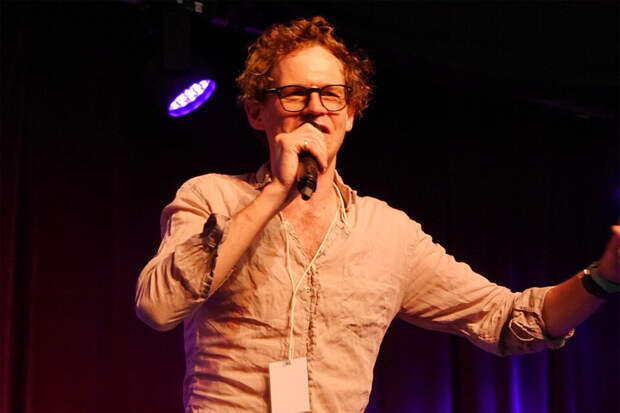 Ведущий вышел из себя в прямом эфире из-за иммиграционной политики Великобритании