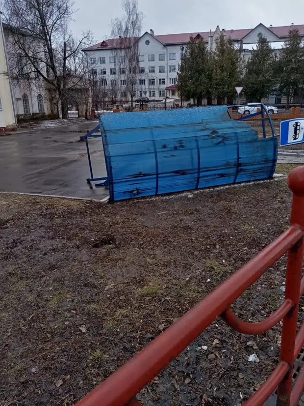 В Ржеве оперативно устранили последствия непогоды