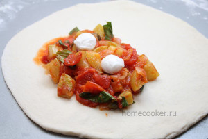 Закрытая пицца кальцоне с овощами Dobavlenie motsarelly k ovoshham 300x200 Закрытая пицца кальцоне с овощами