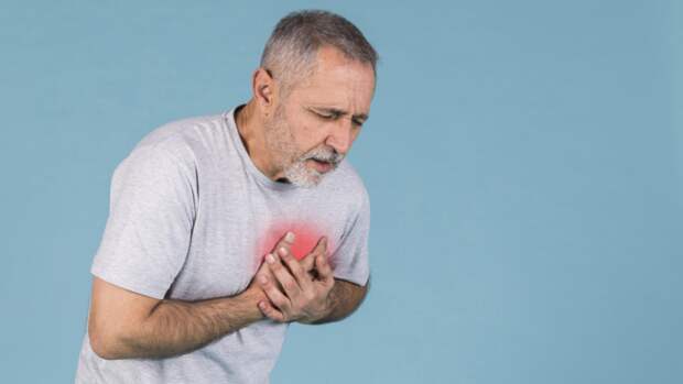 Пациенты с инфарктом миокарда могут испытывать боли в руке и шее