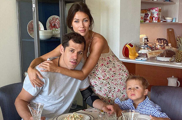 Анна Кастерова и Евгений Малкин отметили 4-летнюю годовщину свадьбы